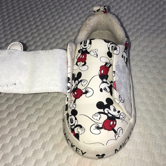Toddler Disney shoes - Picture 5 of 6